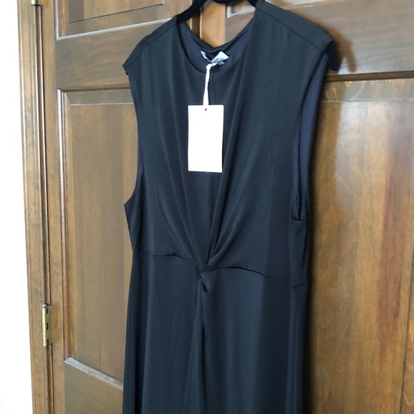 Old Navy Black Maxi Dress - Picture 3 of 5